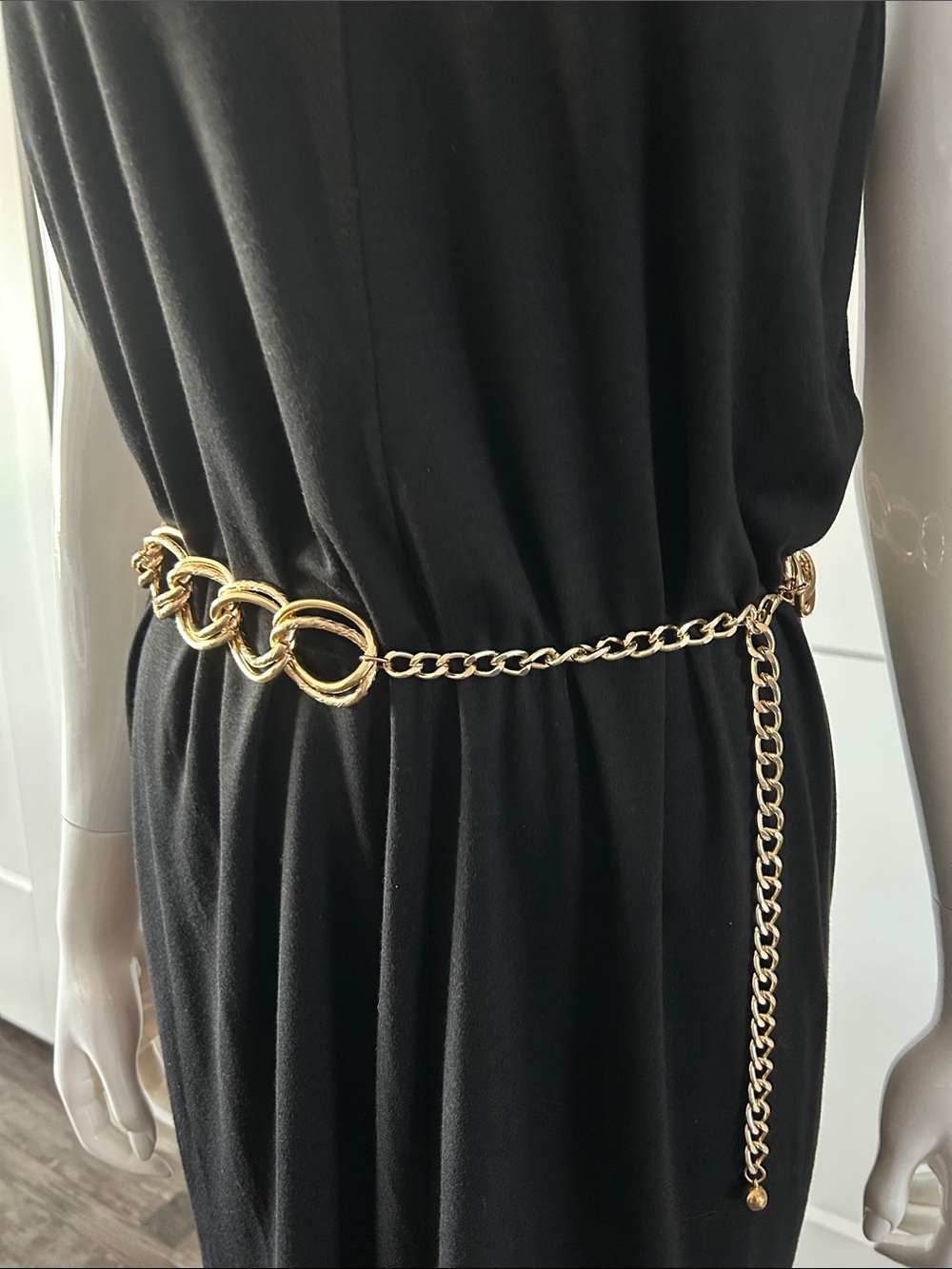 Gold-Tone Double Link Chain Belt | Lightweight Statement Waist Belt | XS–Small - Picture 3 of 12